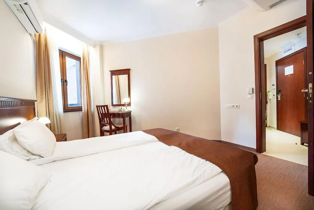 Apartment Host2U Slope-Side Home By The Gondola Bansko