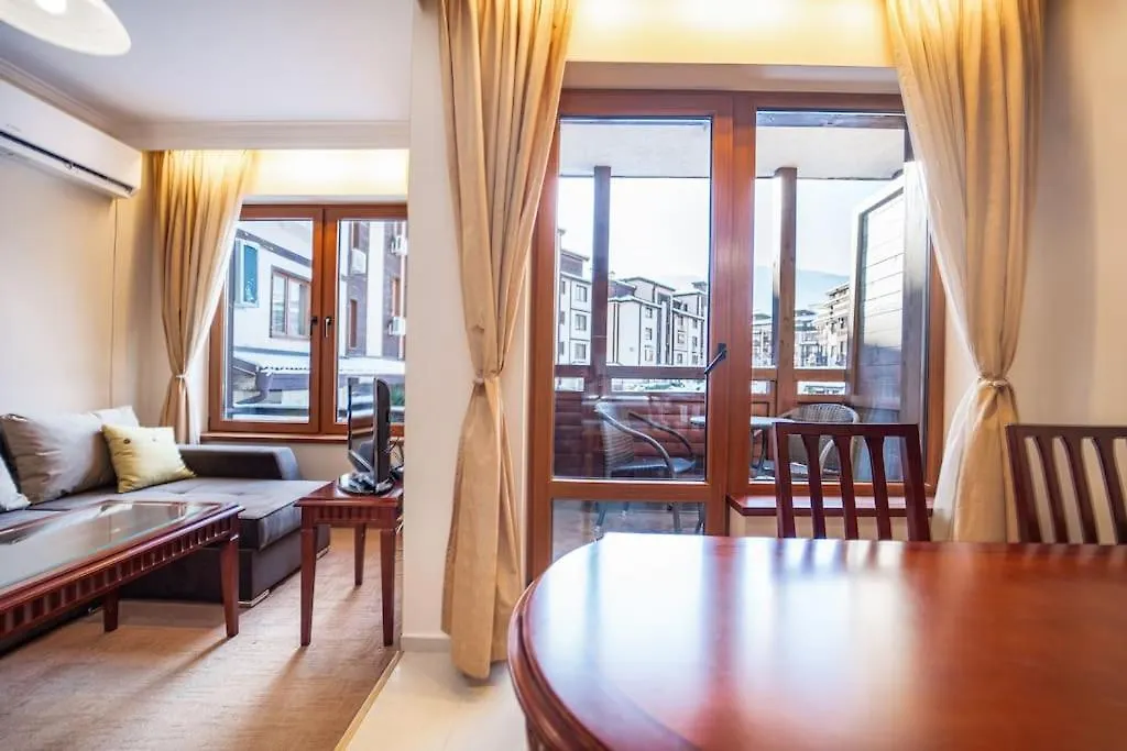Host2U Slope-Side Home By The Gondola Bansko 0*,