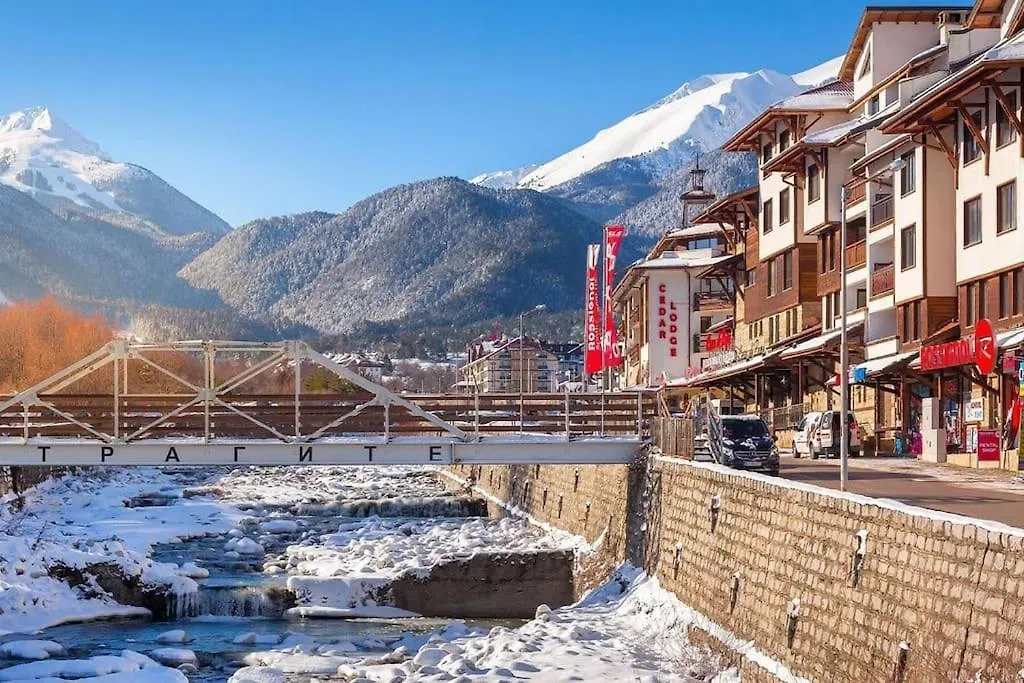 Host2U Slope-Side Home By The Gondola Bansko Apartment